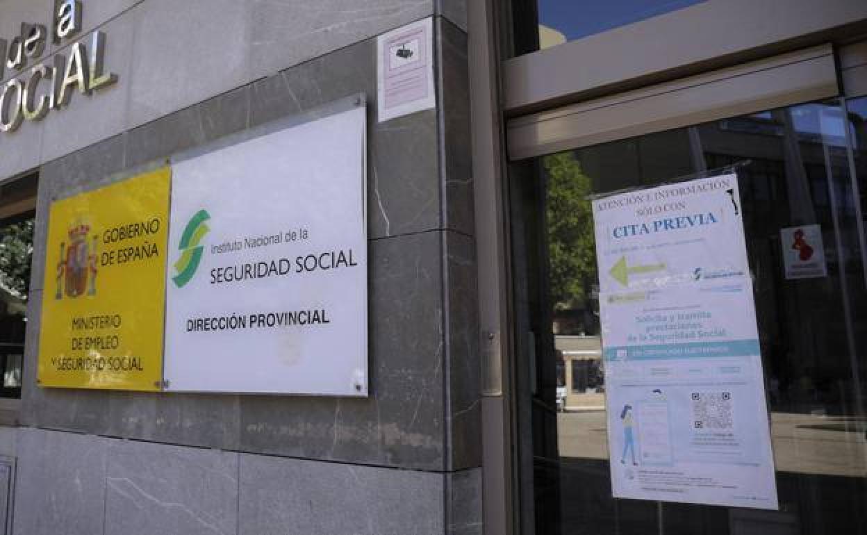 Seguridad Social posible nuevo horario para solucionar el colapso La